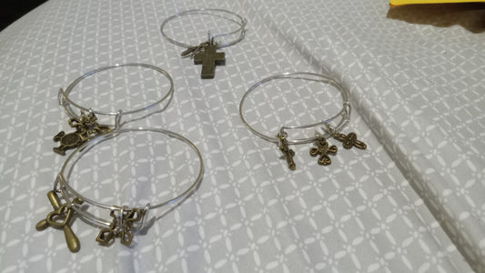 4 Piece Cross Bracelet Set